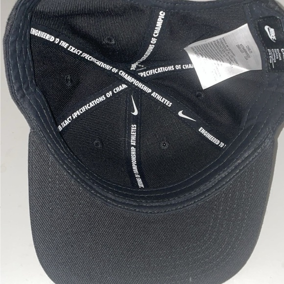 NIKE KID'S BLACK CAP, SIZE CHILD (4-7) - Picture 2 of 3